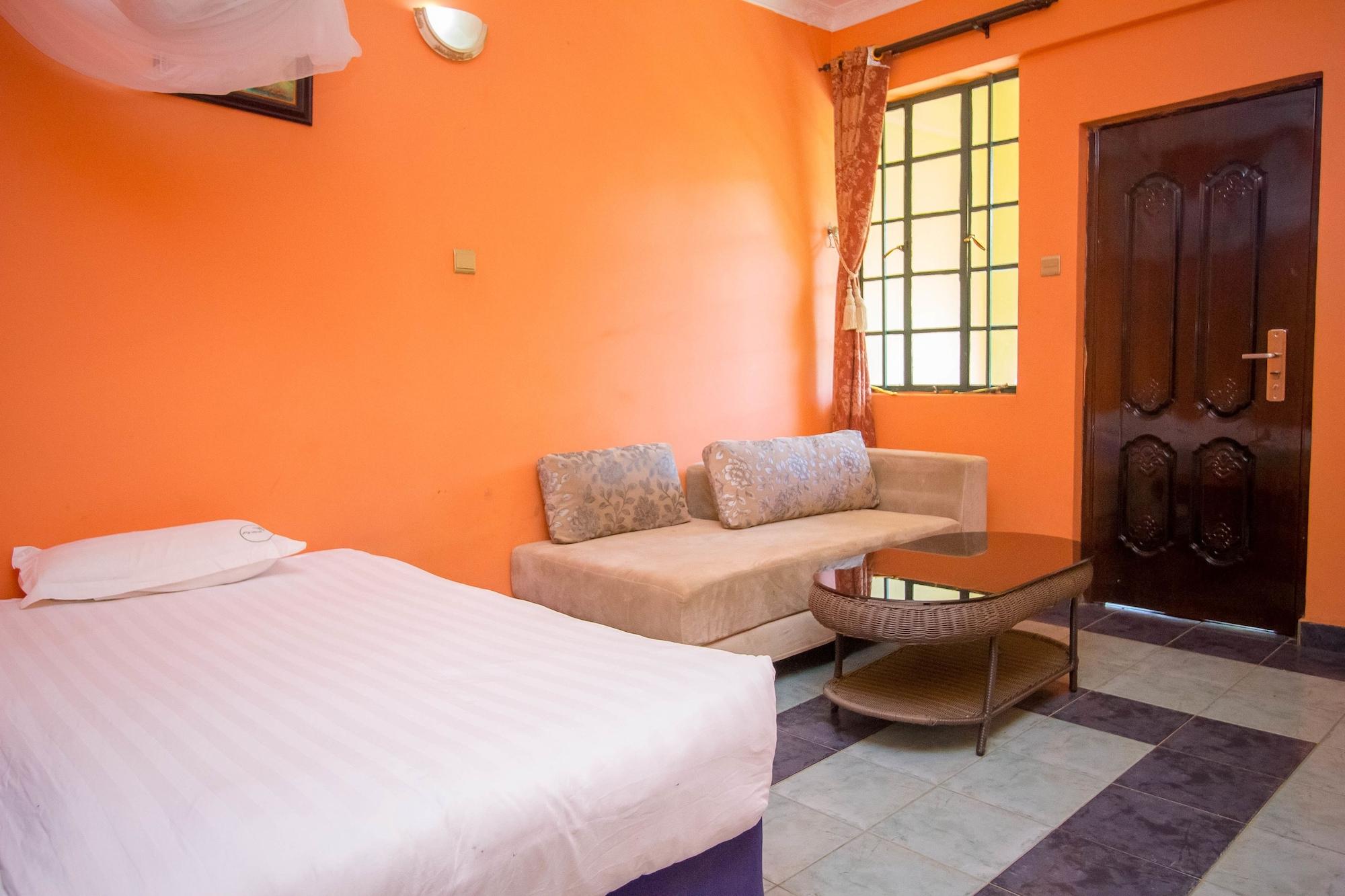 พาร์ควิว ซาฟารี โฮเต็ล แอนด์ อพาร์ตเมนต์ Hotel คิซูมู ภายนอก รูปภาพ