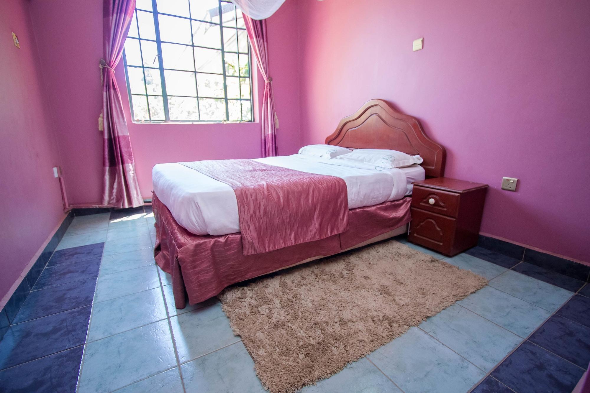 พาร์ควิว ซาฟารี โฮเต็ล แอนด์ อพาร์ตเมนต์ Hotel คิซูมู ภายนอก รูปภาพ