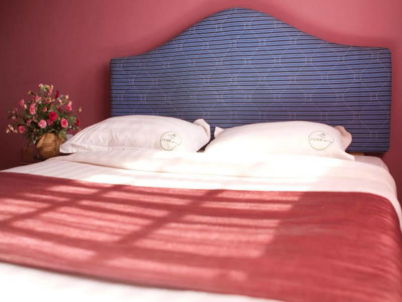 พาร์ควิว ซาฟารี โฮเต็ล แอนด์ อพาร์ตเมนต์ Hotel คิซูมู ภายนอก รูปภาพ