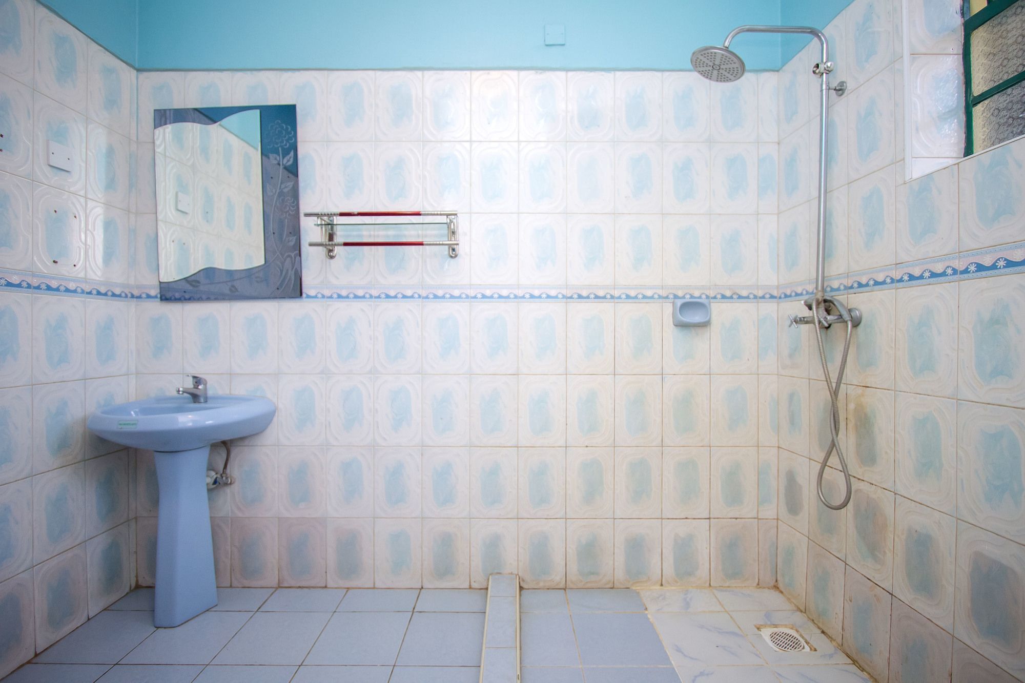 พาร์ควิว ซาฟารี โฮเต็ล แอนด์ อพาร์ตเมนต์ Hotel คิซูมู ภายนอก รูปภาพ